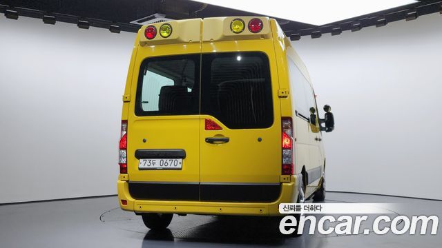 Renault Korea Master School Bus 13-Seater 2020 — фото 4