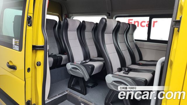 Renault Korea Master School Bus 13-Seater 2020 — фото 12