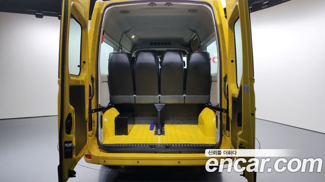 Renault Korea Master School Bus 13-Seater 2020 — фото 20