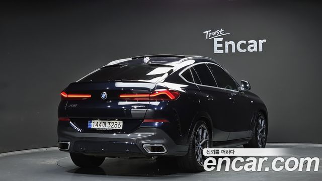 BMW X6 (G06) xDrive40i M Sport 2023 — фото 2