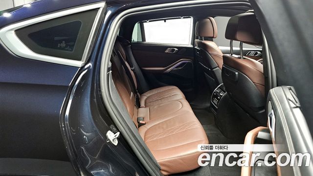 BMW X6 (G06) xDrive40i M Sport 2023 — фото 11