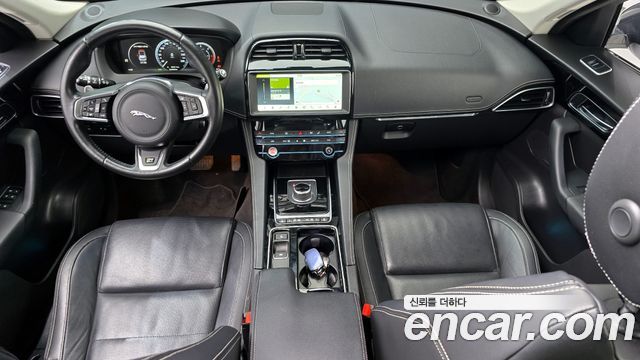 Jaguar F-PACE 20d R-Sport 2018 — фото 7