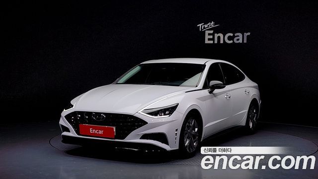 Hyundai Sonata (DN8) 2.0 Modern