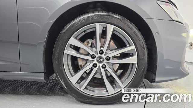 Audi A6 (C8) 40 TDI Premium 2022 — фото 5