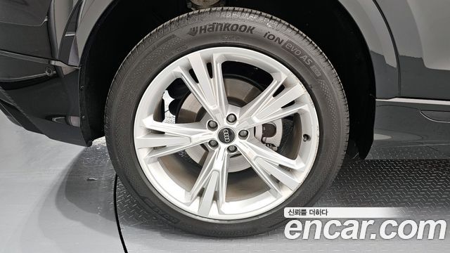 Audi Q8 (4M) 45 TDI Quattro Premium 2023 — фото 5