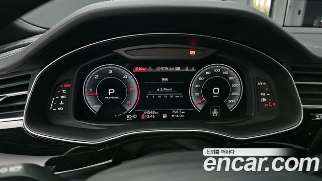 Audi Q8 (4M) 45 TDI Quattro Premium 2023 — фото 8