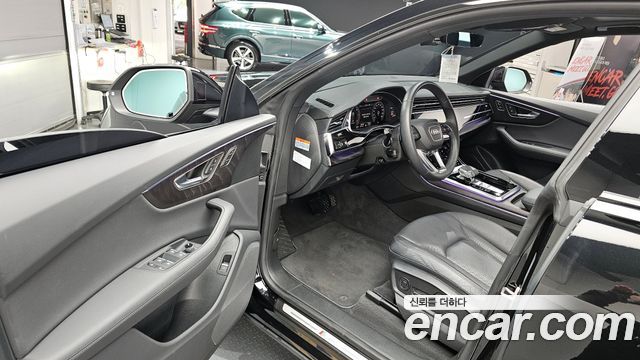 Audi Q8 (4M) 45 TDI Quattro Premium 2023 — фото 10