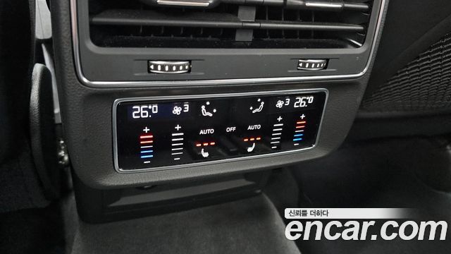 Audi Q8 (4M) 45 TDI Quattro Premium 2023 — фото 21