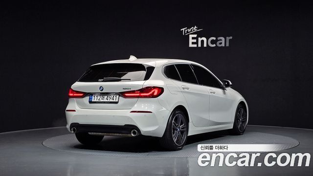 BMW 1 Series (F40) 120i Sports 2022 — фото 2