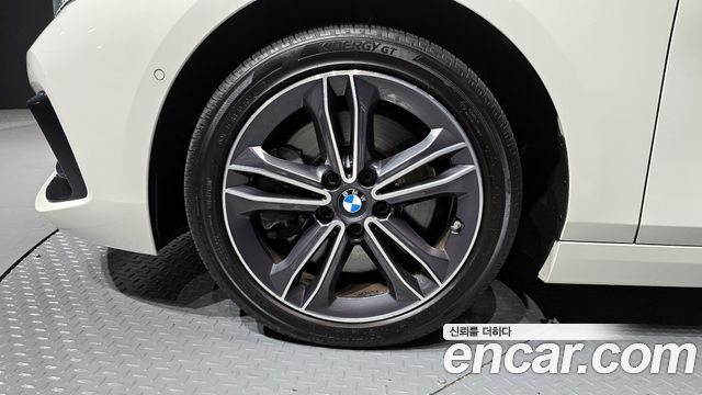 BMW 1 Series (F40) 120i Sports 2022 — фото 5