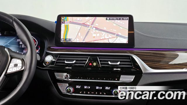 BMW 5 Series (G30) 520i Luxury 2023 — фото 14
