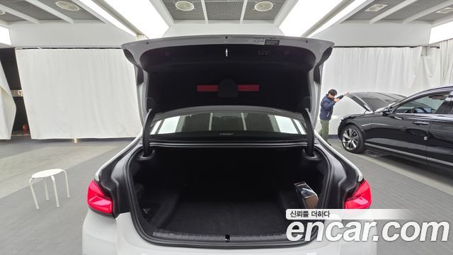 BMW 5 Series (G30) 520i Luxury 2023 — фото 20