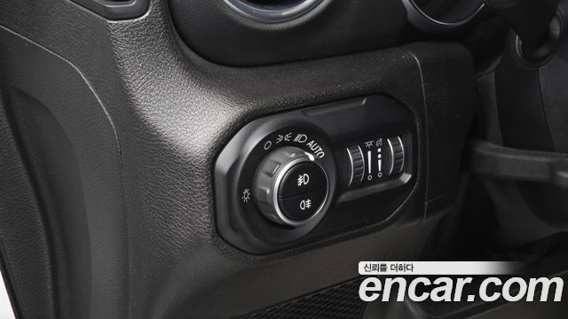 Jeep Wrangler (JL) 2.0 Overland 4Door 2019 — фото 22