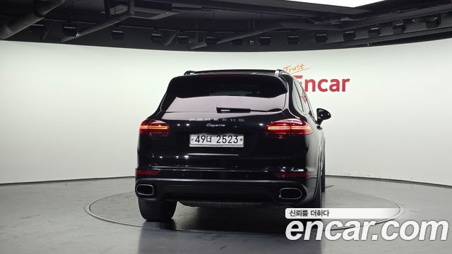 Porsche Cayenne 3.0 Diesel Platium Edition 958 2017 — фото 4