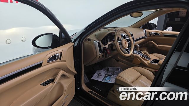 Porsche Cayenne 3.0 Diesel Platium Edition 958 2017 — фото 11