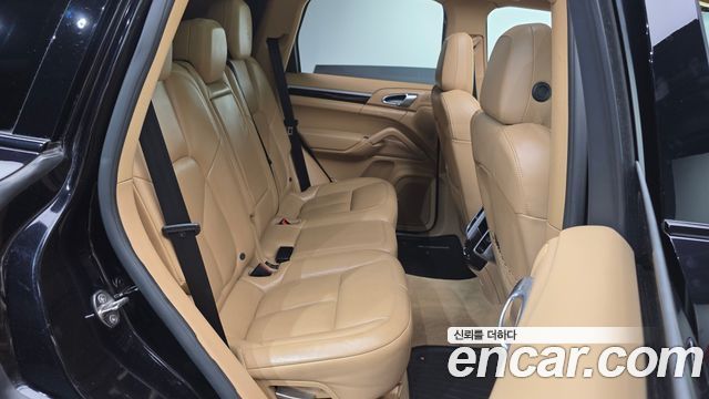 Porsche Cayenne 3.0 Diesel Platium Edition 958 2017 — фото 12