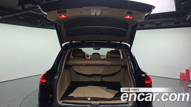 Porsche Cayenne 3.0 Diesel Platium Edition 958 2017 — фото 20