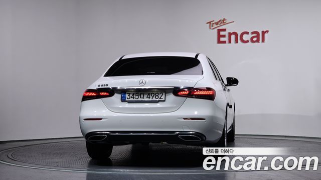 Mercedes-Benz E-Class (W213) E250 Exclusive 2021 — фото 4