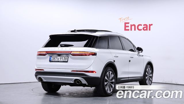 Lincoln Corsair 2.0 Reserve AWD 2021 — фото 2