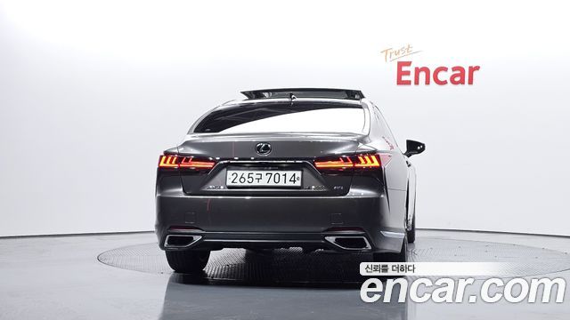 Lexus LS500 (V) 3.5 Luxury AWD 2021 — фото 4