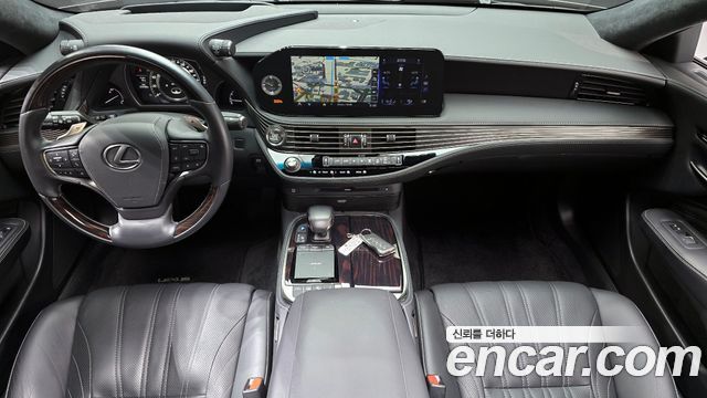 Lexus LS500 (V) 3.5 Luxury AWD 2021 — фото 7