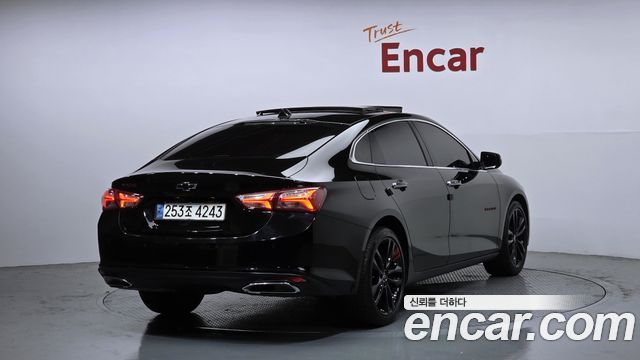 Chevrolet Malibu 2.0 Turbo Redline 2022 — фото 2