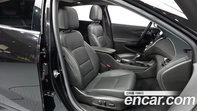 Chevrolet Malibu 2.0 Turbo Redline 2022 — фото 10