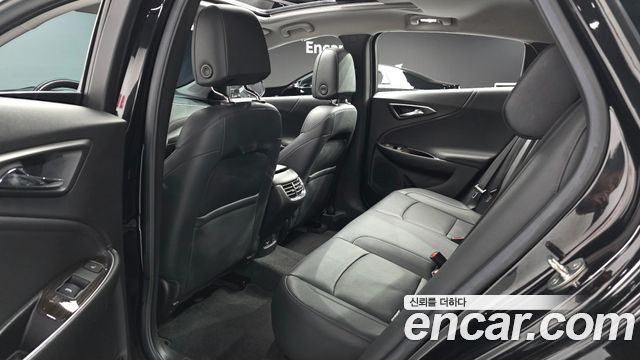 Chevrolet Malibu 2.0 Turbo Redline 2022 — фото 12