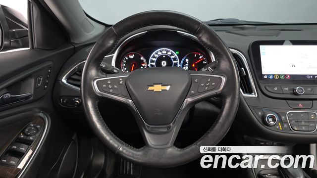 Chevrolet Malibu 2.0 Turbo Redline 2022 — фото 13