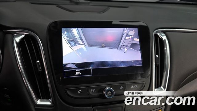 Chevrolet Malibu 2.0 Turbo Redline 2022 — фото 15