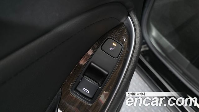 Chevrolet Malibu 2.0 Turbo Redline 2022 — фото 19