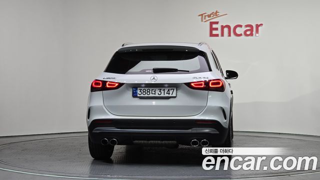 Mercedes-Benz GLA-Class (H247) GLA45 AMG 4MATIC+ 2023 — фото 4
