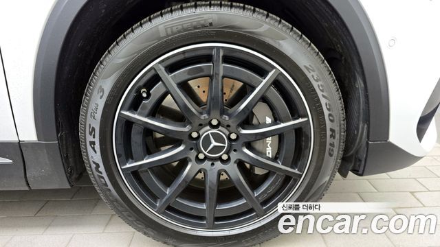 Mercedes-Benz GLA-Class (H247) GLA45 AMG 4MATIC+ 2023 — фото 5