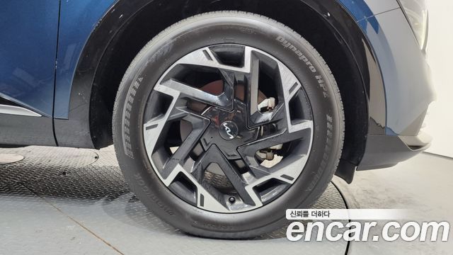 Kia Sportage (V) Diesel 2.0 2WD Prestige 2022 — фото 5