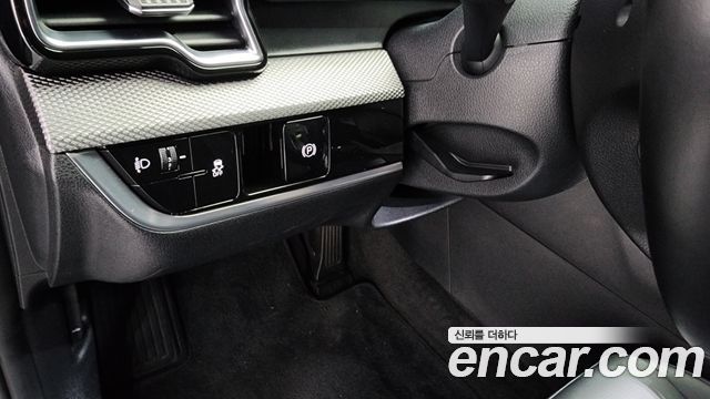Kia Sportage (V) Diesel 2.0 2WD Prestige 2022 — фото 14