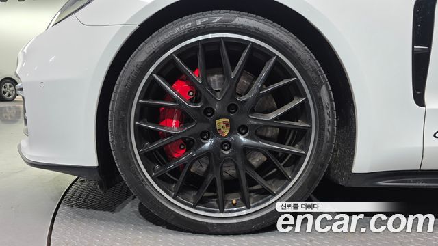 Porsche Panamera (971) 4.0 GTS 2019 — фото 5