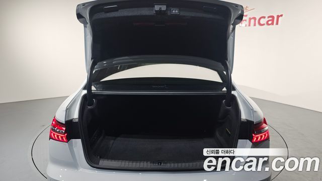 Audi A6 (C8) 45 TFSI Quattro Premium 2021 — фото 20