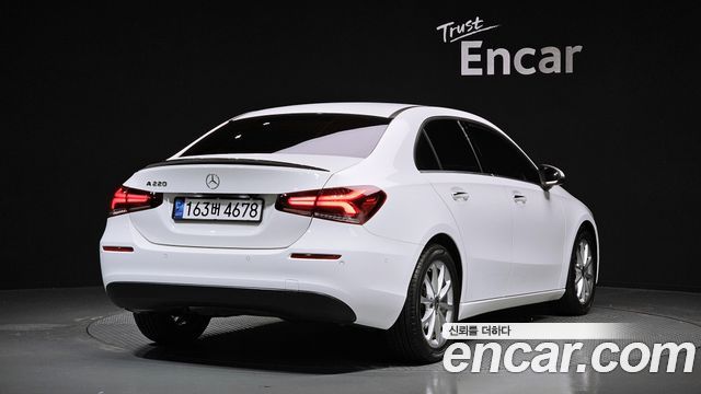 Mercedes-Benz A-Class (W177) A220 Sedan 2020 — фото 2