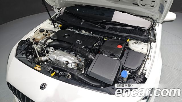 Mercedes-Benz A-Class (W177) A220 Sedan 2020 — фото 6