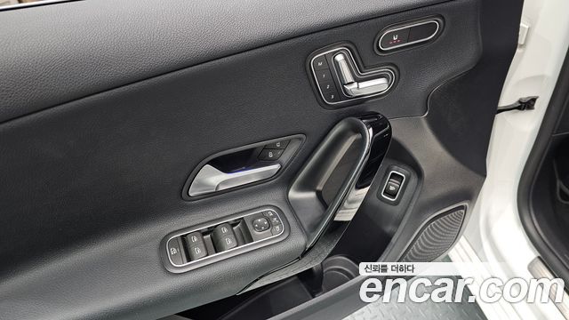 Mercedes-Benz A-Class (W177) A220 Sedan 2020 — фото 22