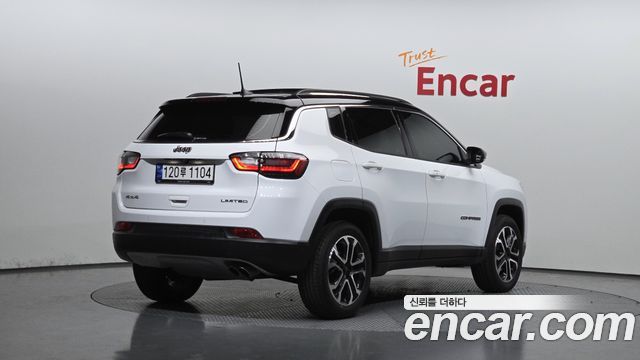 Jeep Compass (II) 2.4 Limitied AWD 2022 — фото 2