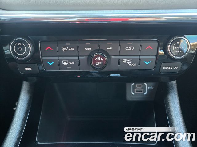 Jeep Compass (II) 2.4 Limitied AWD 2022 — фото 20