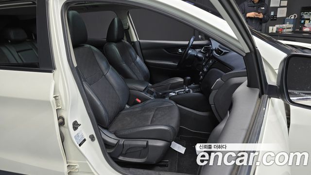 Nissan Qashqai (II) 1.6 SL 2016 — фото 16