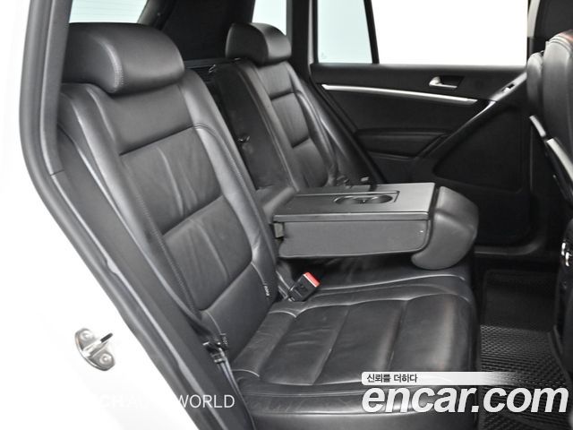 Volkswagen Tiguan 2.0 TDI R-Line 5N 2014 — фото 16
