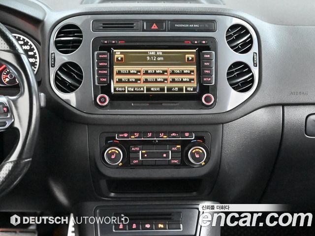 Volkswagen Tiguan 2.0 TDI R-Line 5N 2014 — фото 18