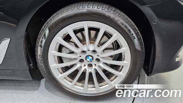 BMW 5 Series (G30) 520i Luxury 2020 — фото 5