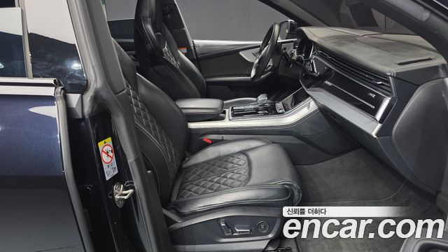 Audi Q8 (4M) 55 TFSI Quattro Premium 2021 — фото 15