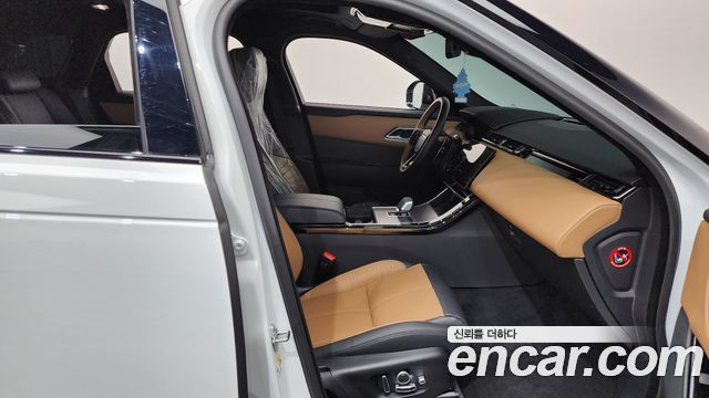Land Rover Range Rover Velar 3.0 P400 Dynamic HSE 2025 — фото 11