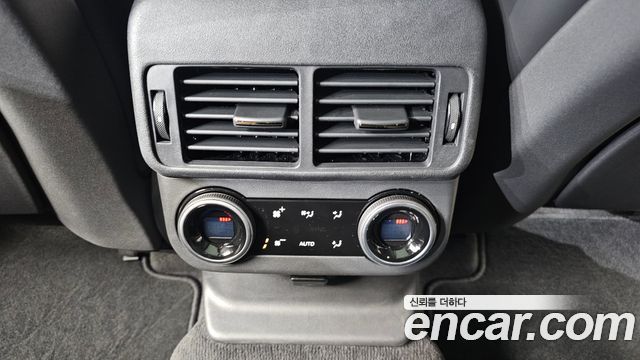 Land Rover Range Rover Velar 3.0 P400 Dynamic HSE 2025 — фото 18
