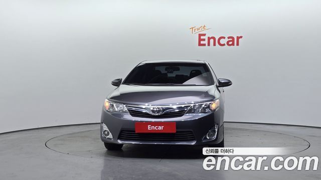 Toyota Camry 2.5 XLE 2013 — фото 3